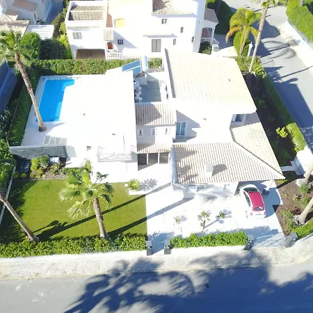 Ananda Villa *